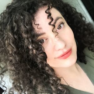 Meet your Posher, Liza